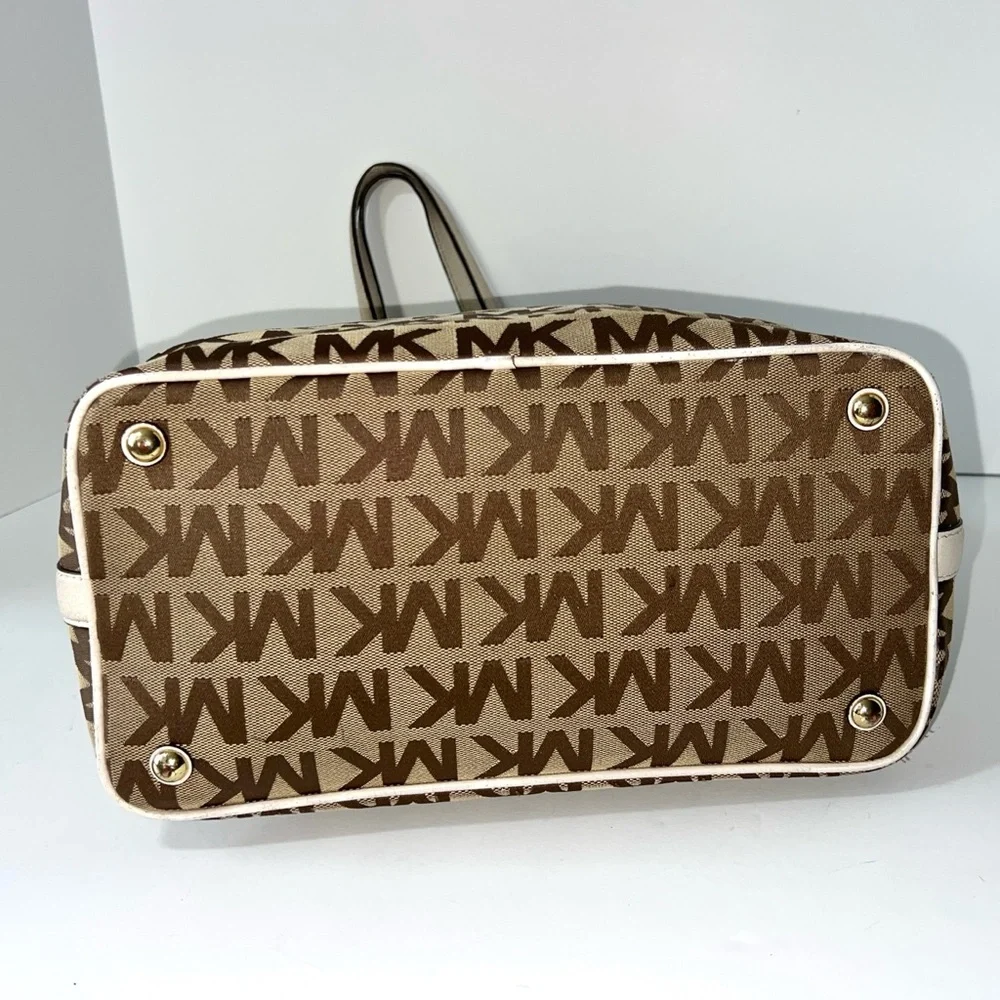 Michael‎ Kors Signature Jet Set Canvas Tote Shoulder Bag  Brown
